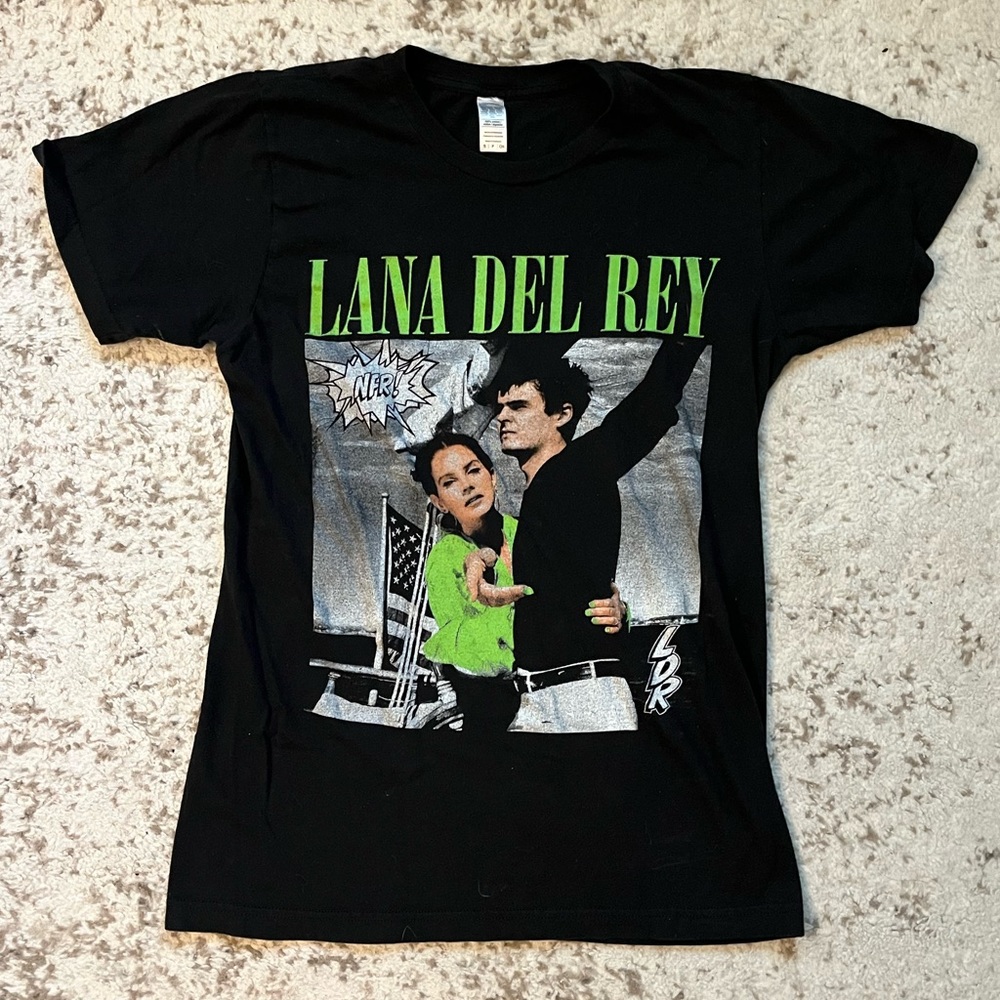 Lana Del Rey NFR black album covert art concert T-shirt size small